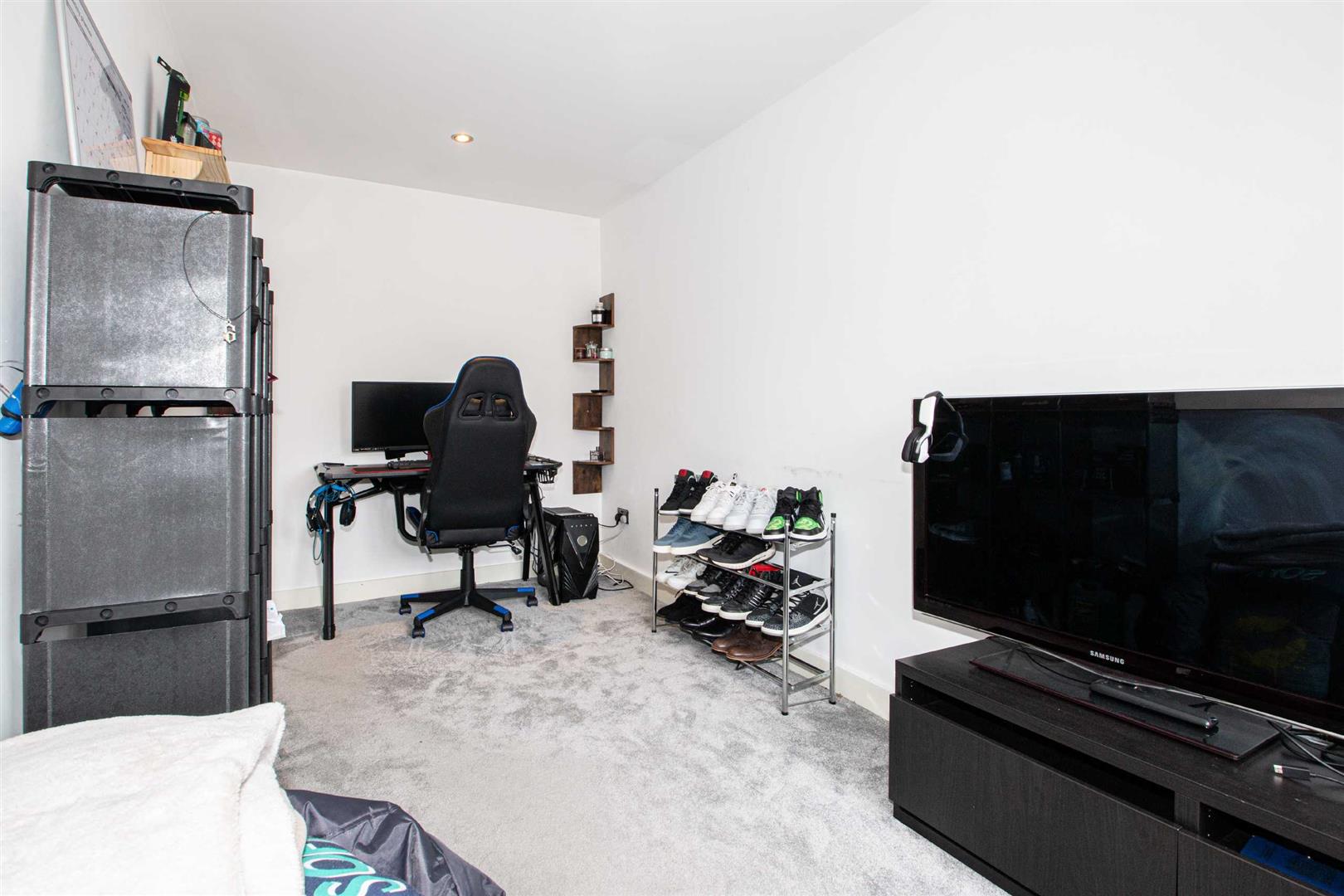 Aintree Close, Bletchley, Milton Keynes